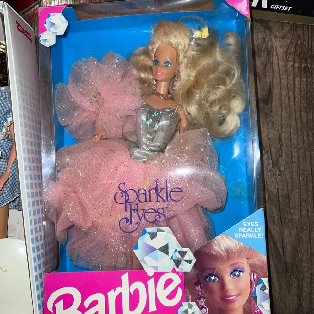 Barbie’s - Picture 3 of 7